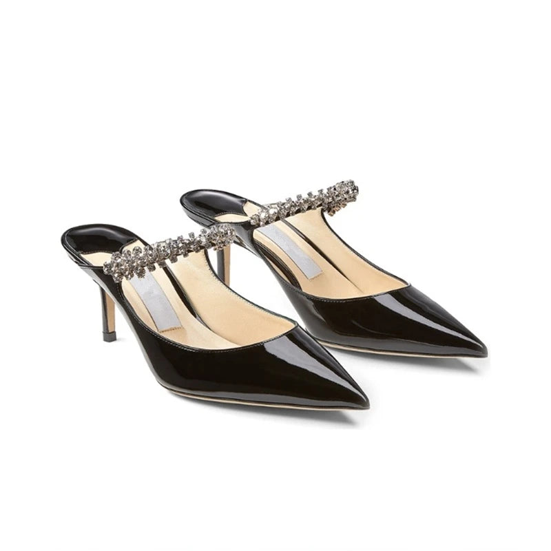 Hauts Talons pointus en cuir verni pour femmes avec chaine en biscuits Nouveauté  2025